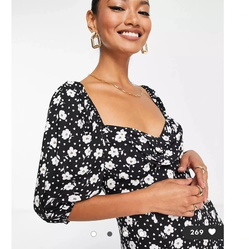 NWT ASOS DESIGN puff sleeve ruched bust midi split dress in floral and heart 6